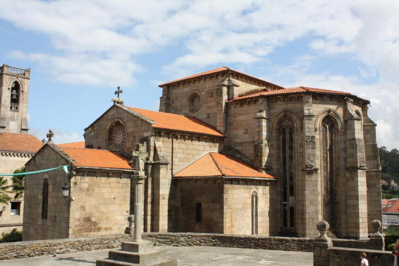 Apartamentos Turisticos Betanzos Luaran gambar