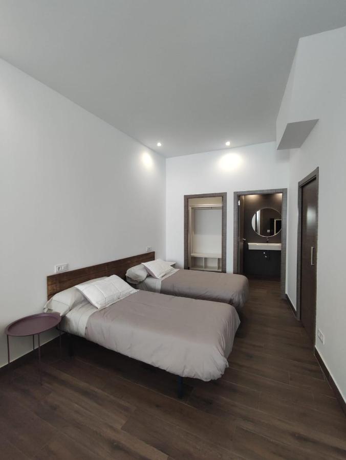 Apartamentos Turisticos Betanzos Luaran gambar